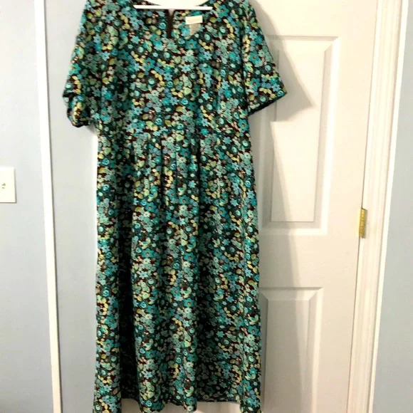 Size 24 dress blue and teal on a chocolate background - Picture 1 of 4